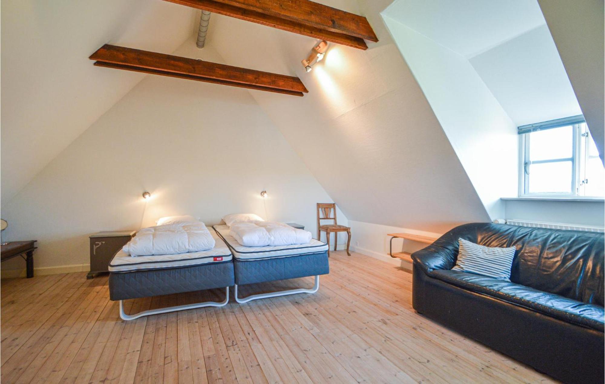 Awesome Home In Bredebro With Kitchen Ballum Buitenkant foto